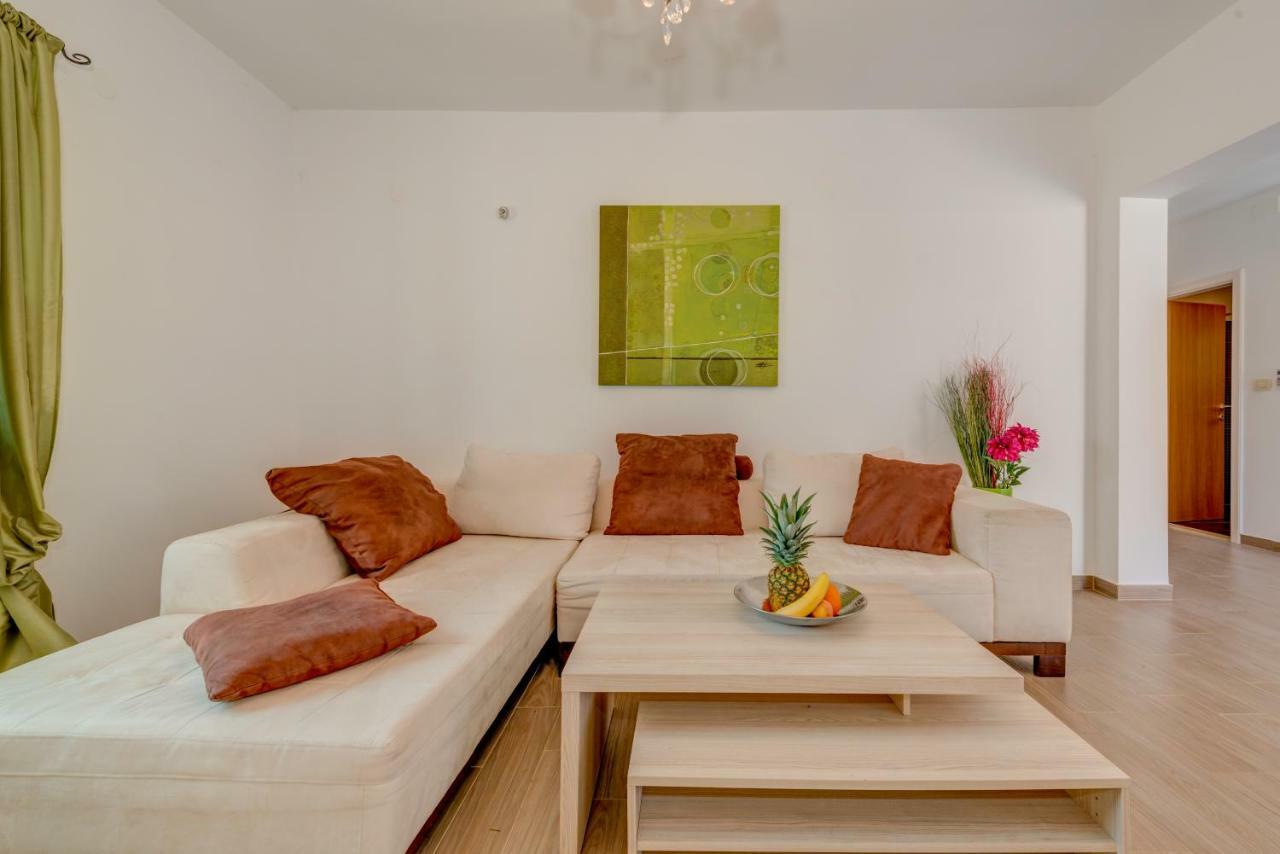 Holiday Home Figa โอมิช ภายนอก รูปภาพ