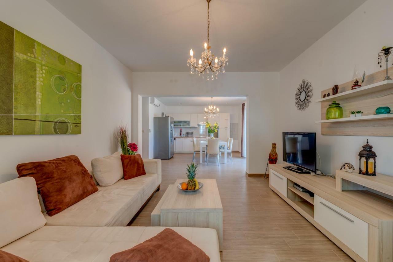 Holiday Home Figa โอมิช ภายนอก รูปภาพ