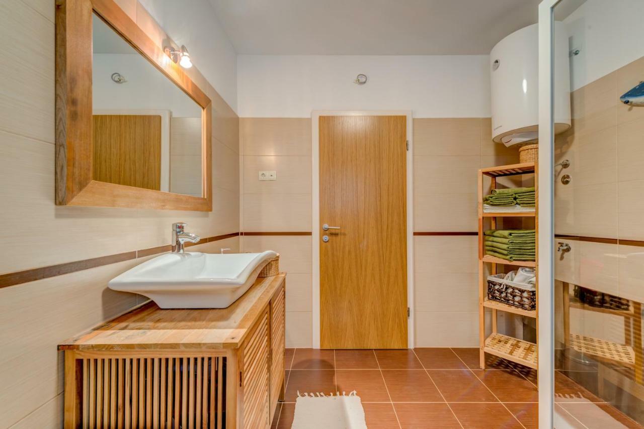 Holiday Home Figa โอมิช ภายนอก รูปภาพ