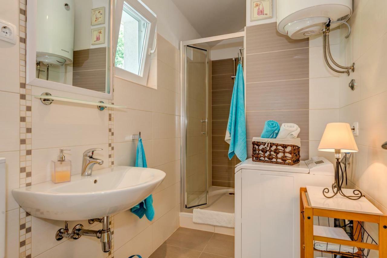 Holiday Home Figa โอมิช ภายนอก รูปภาพ